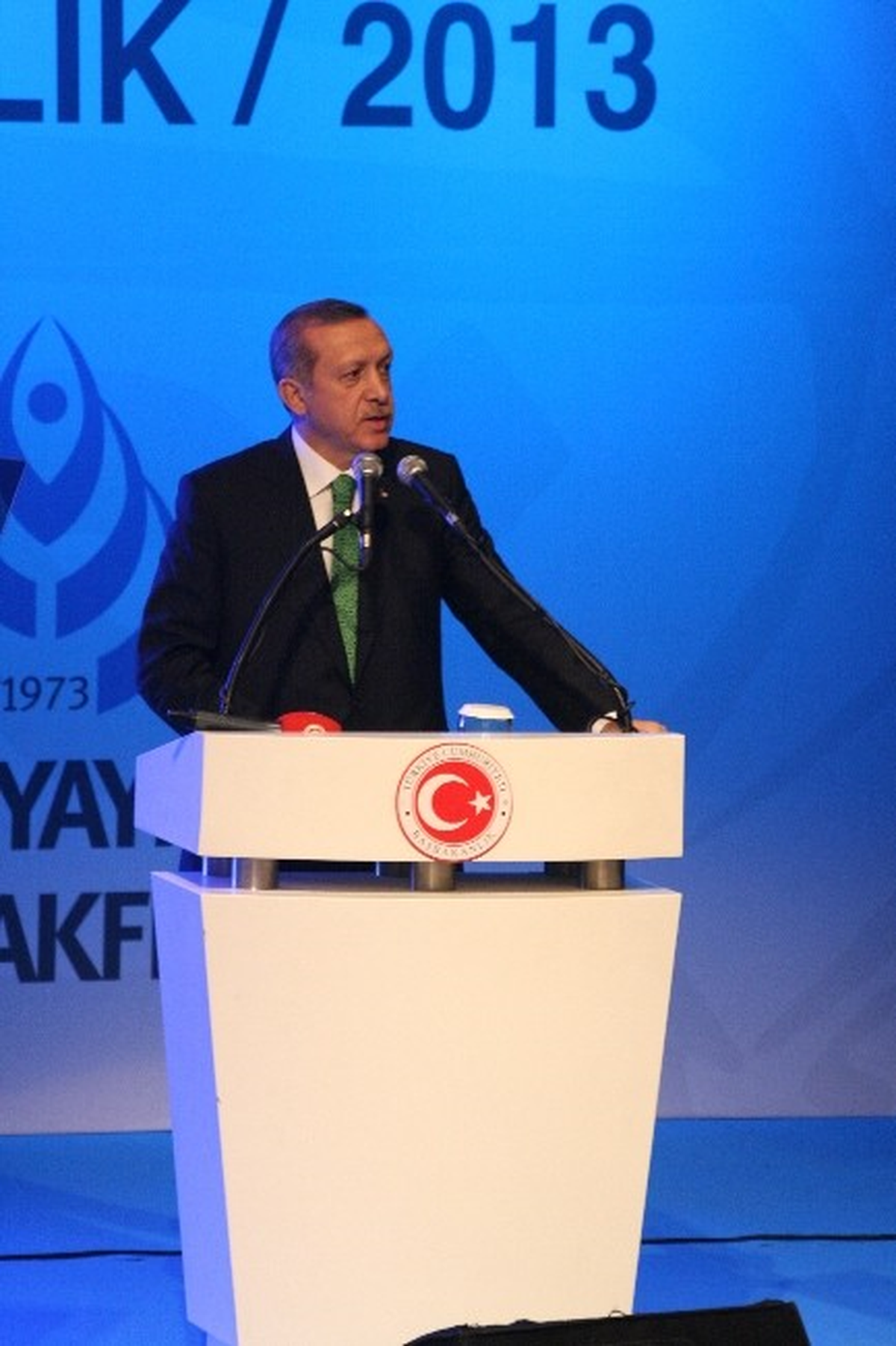 Başbakan, İlim Yayma Vakfının 40. Yıl Programına Katıldı