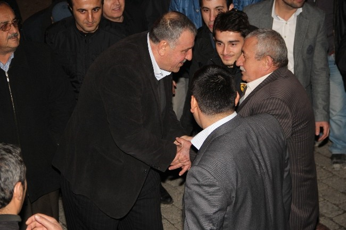 AK Partili Bektaş, Mithatpaşa Mahallesi Sakinleriyle Buluştu