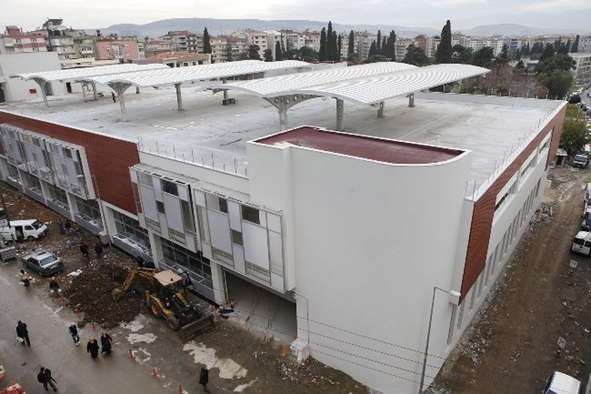 Bornova Merkez Pazaryeri Açılış İçin Gün Sayıyor