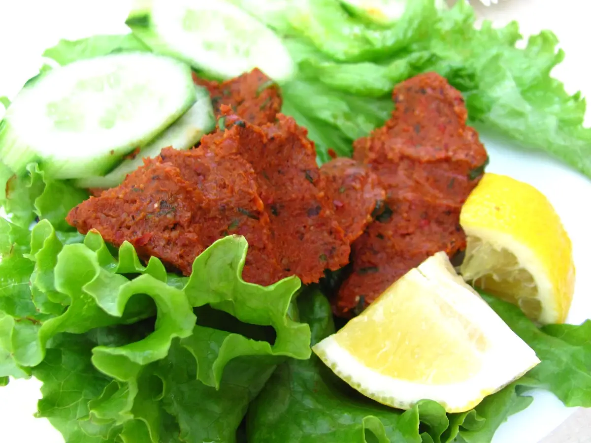 Bulyonlu \'Etsiz Çiğköfte\'ye Dikkat!