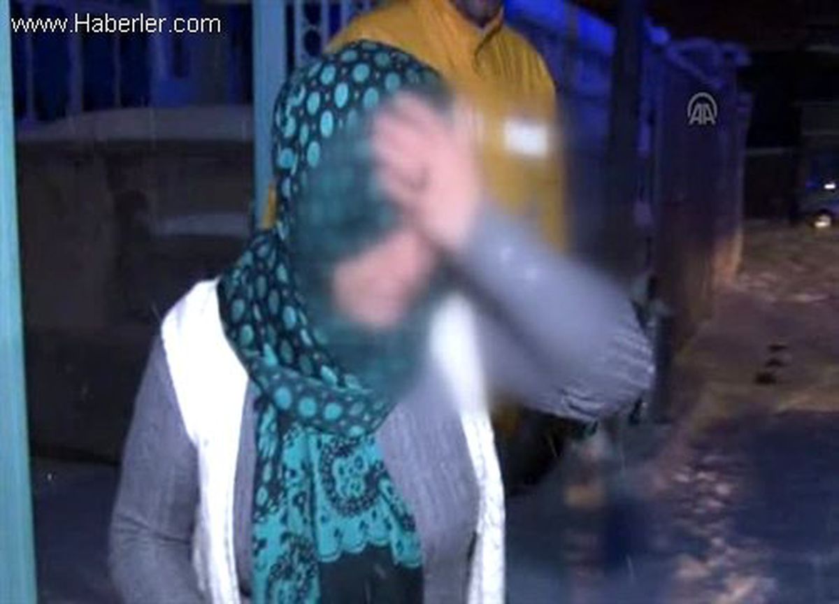 Dini nikahlı eşini bıçakla yaraladı