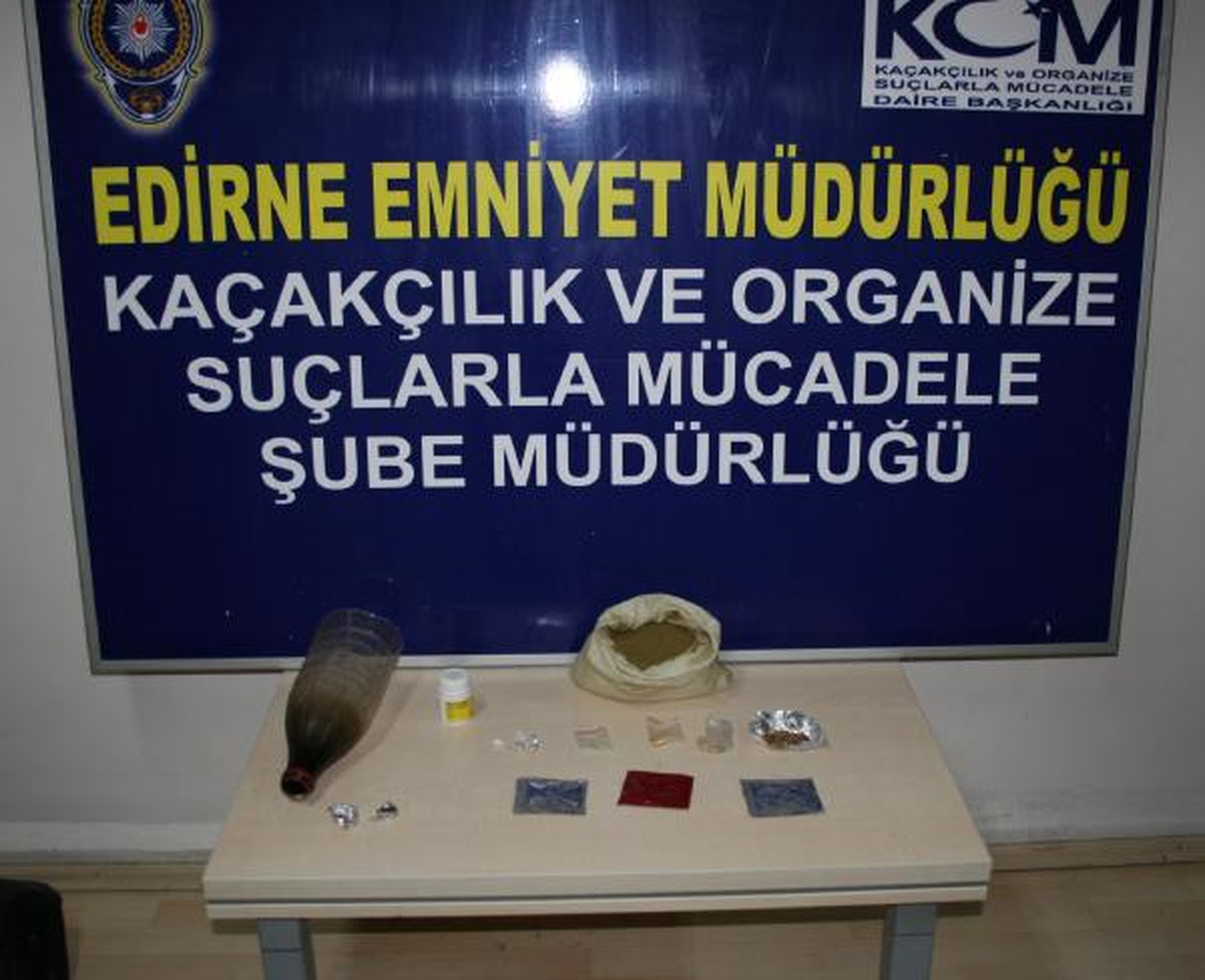 Edirne\'de Polisten Uyuşturucu Operasyonu