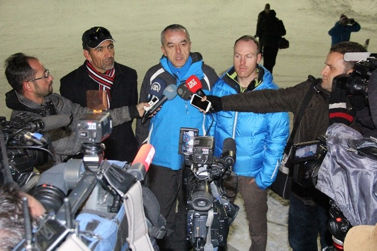 Palandöken\'de Kayak Sezonu Barbekü Partisiyle Açıldı
