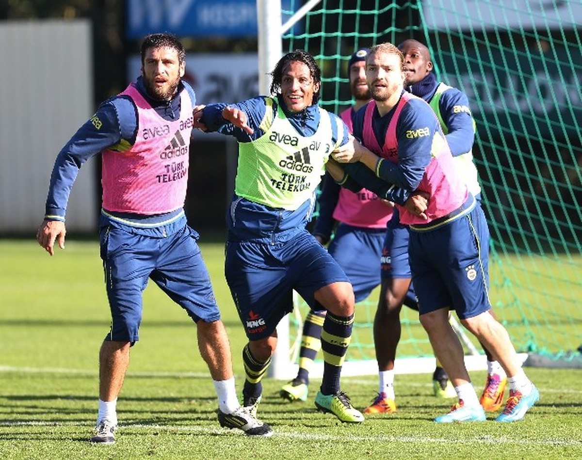 Fenerbahçe, Çaykur Rizespor Maçına Hazırlanıyor