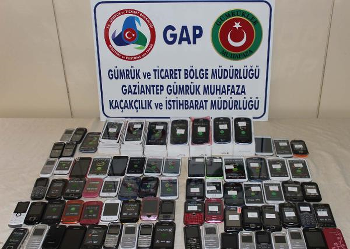 Gaziantep\'te 79 Kaçak Cep Telefonu Ele Geçirildi
