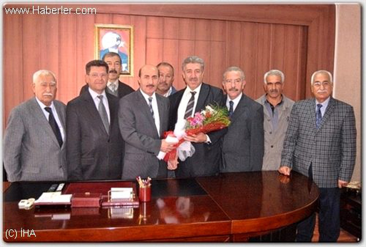 Genel Sekreter Bolat\'a Yerel Yönetimler Derneği\'nden Ziyaret