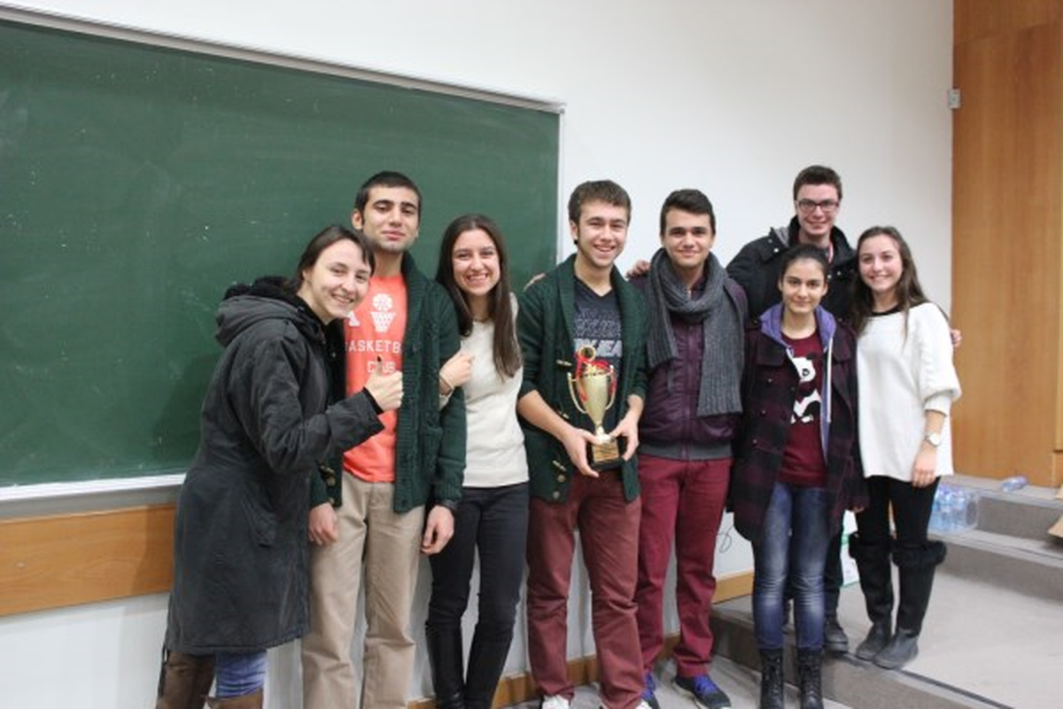 GKV Liseleri Münazara Takımı Ankara\'da Şampiyon Oldu