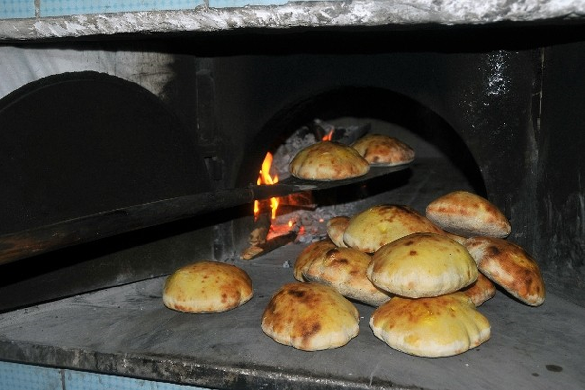 Gümüşhane\'de Uzun Ekmek Tadı ve Geç Bayatlaması Nedeniyle İlgi Görüyor