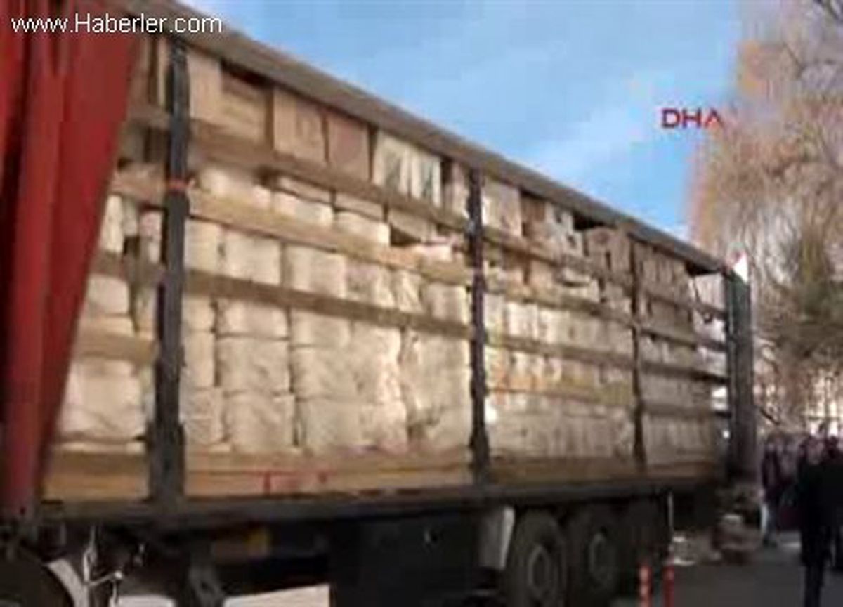İplik Bobinlerinin Arasından 130 Bin Paket Kaçak Sigara Çıktı