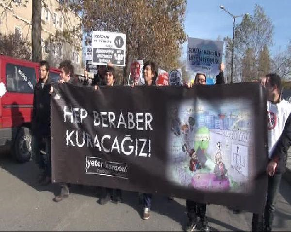 İTÜ\'de "Rektör İstifa" Eylemi