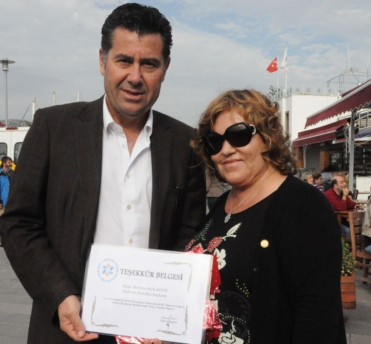 Marmaris\'ten Başkan Mehmet Kocadon\'a Teşekkür Plaketi