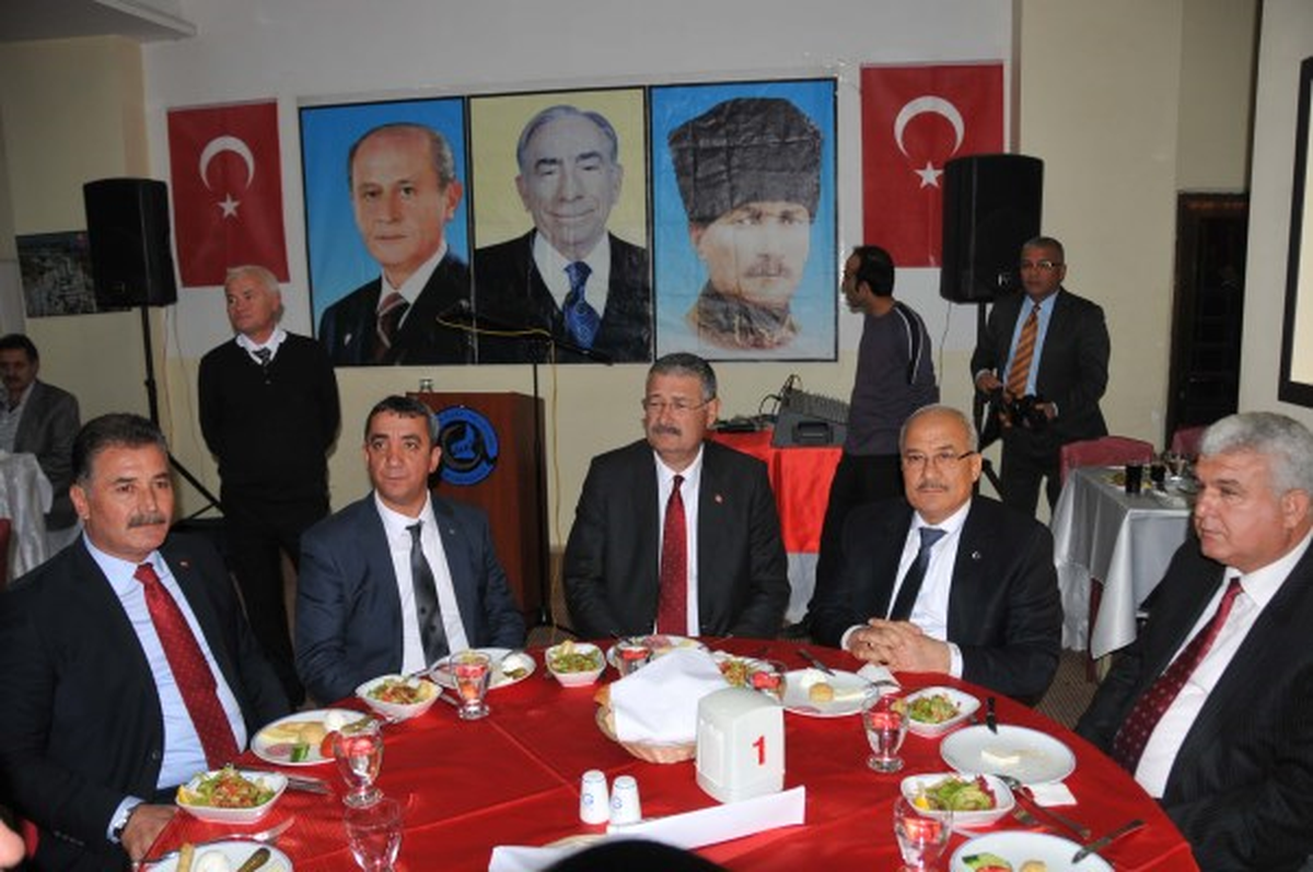 Mersin Ülkü Ocağından \'Birlik ve Beraberlik Yemeği\'