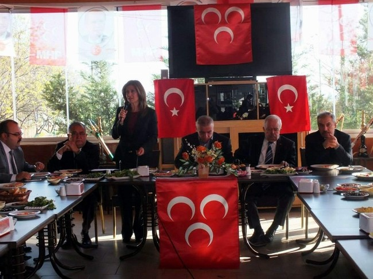 MHP\'li Kadınlar Seçme ve Seçilme Hakkının Verilişini Kutladı