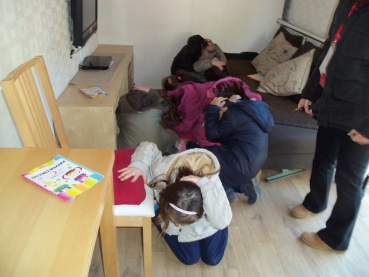 Öğrenciler Depremi Yaşadı