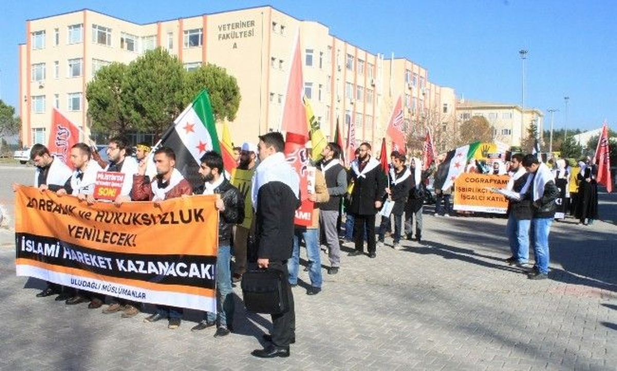 Öğrencilerden Mısır, Suriye ve Filistin\'e Destek