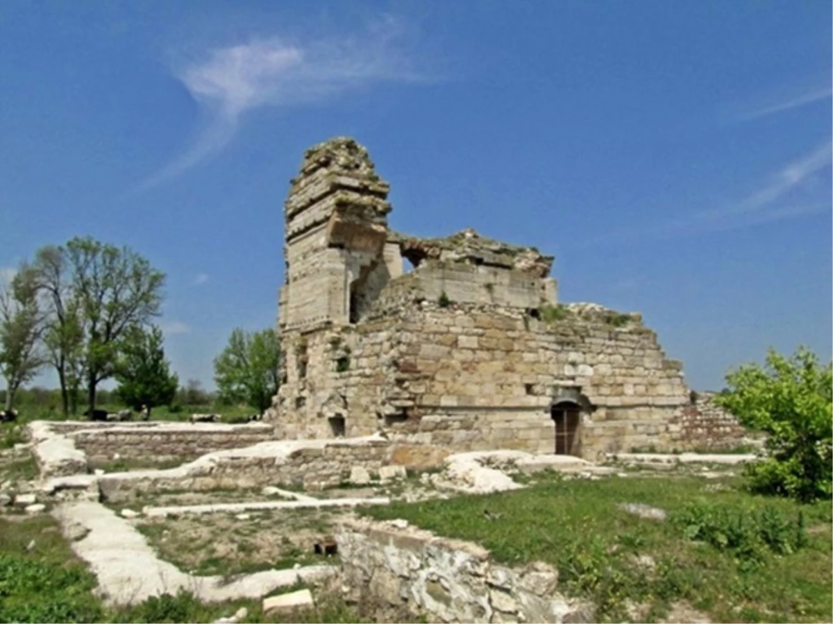 Osmanlı\'nın İkinci Önemli Mekanı Edirne Sarayı Hayat Buluyor