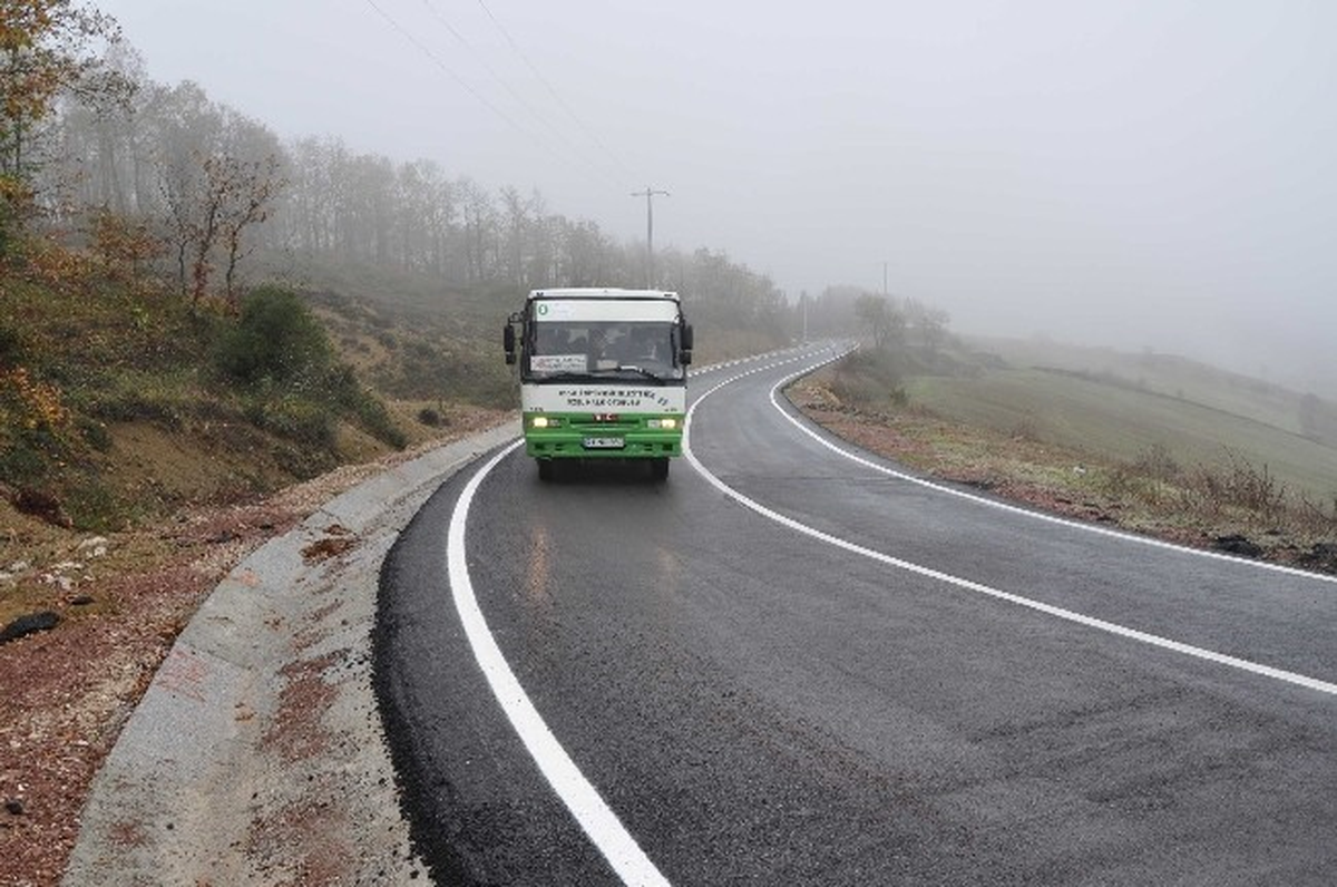 Otoban Değil, Köy Yolu