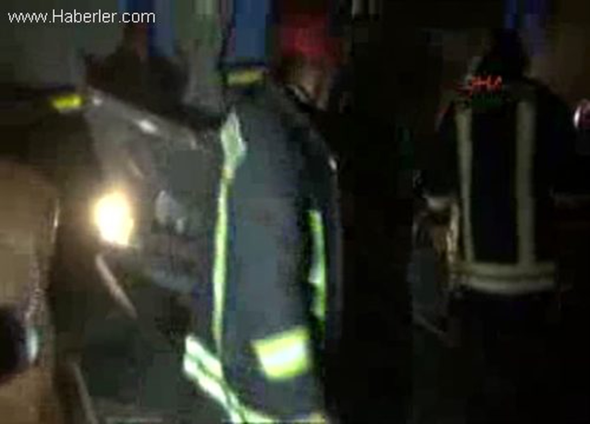 Konya\'da Buzlanma Sonucu Zincirleme Kaza: 1 Ölü, 3 Yaralı
