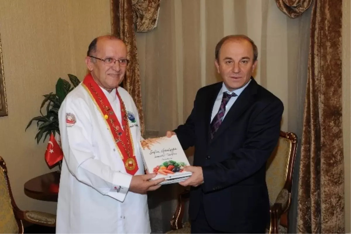 Türkiye Aşçılar Federasyonu Yöneticilerinden Vali Öztürk'e Ziyaret