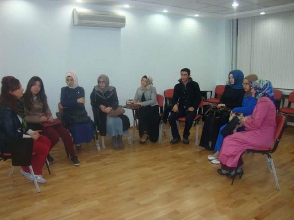 Afyonkarahisar\'da Üniversiteliler Aile Danışmanı Olacak