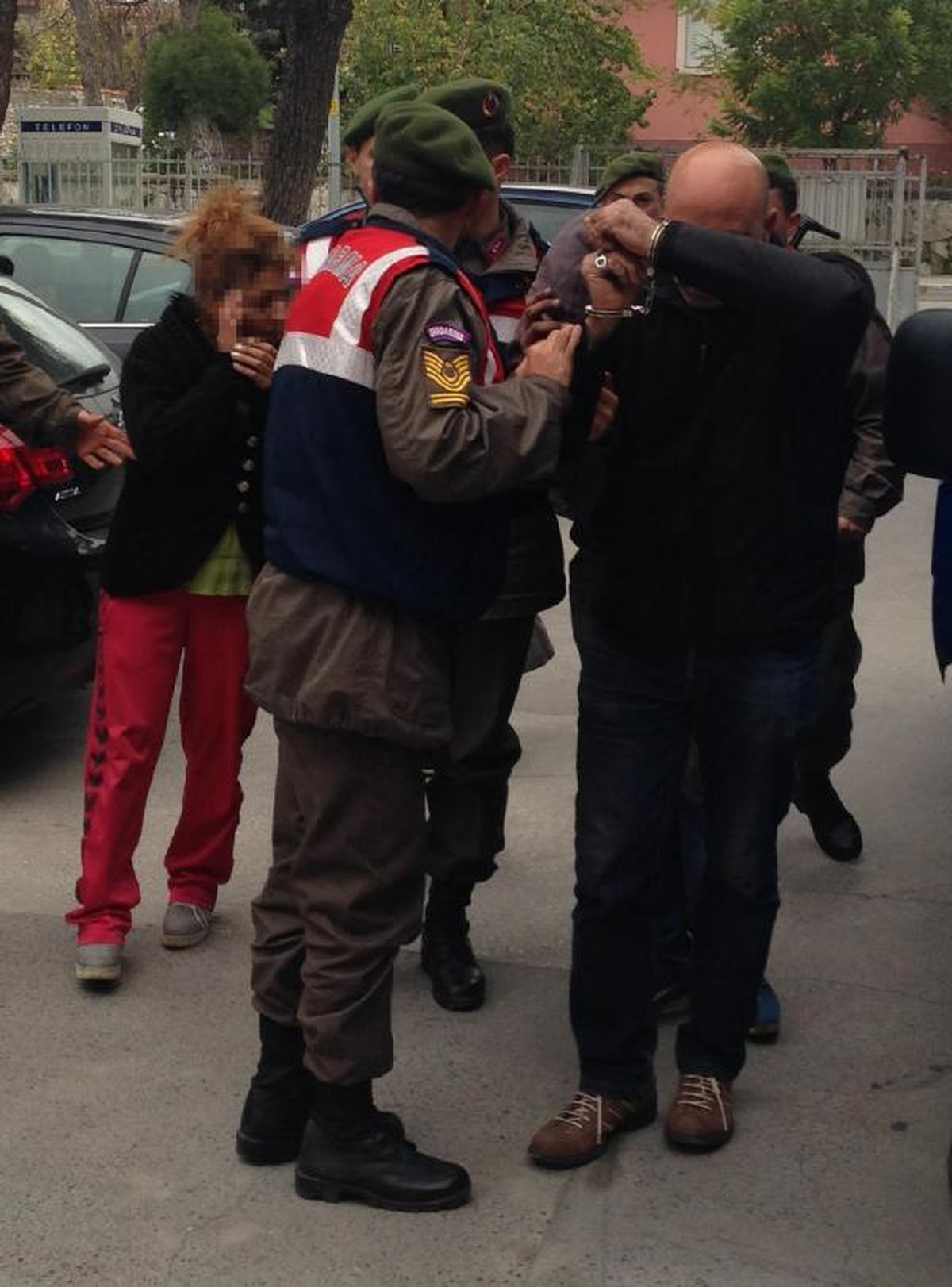 Urla\'da Kız Öğrencilere Tacize İki Tutuklama