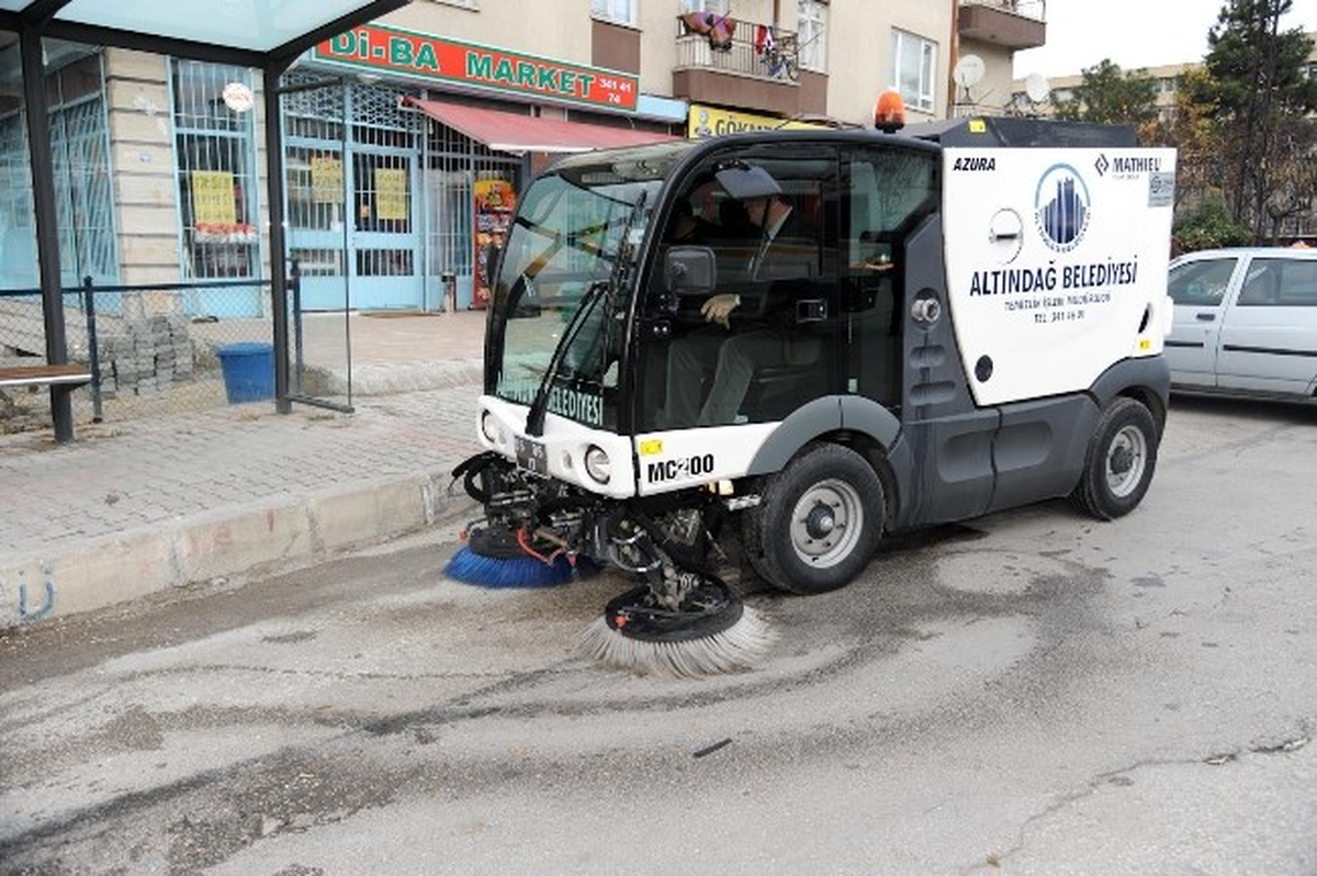 Zübeyde Hanım Mahallesi\'nde \'Dört Dörtlük Temizlik\'