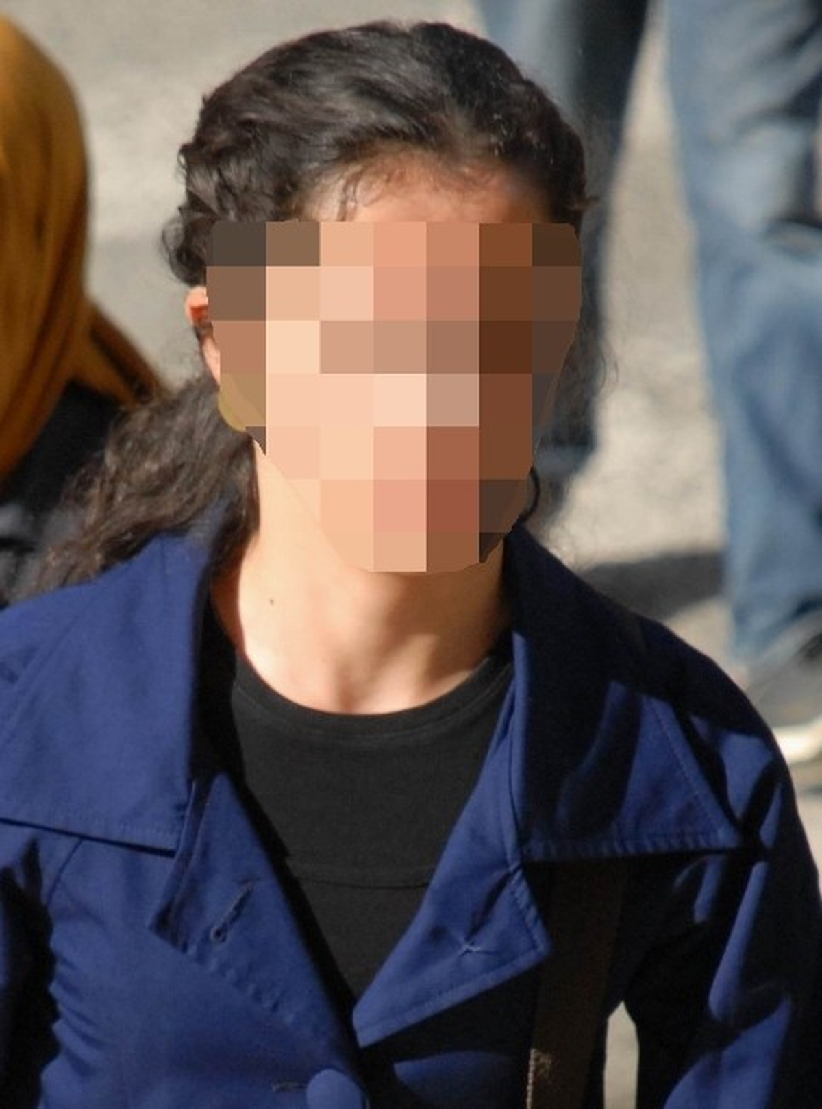 7 Ayrı Suçtan Aranan 14 Yaşındaki Kız Yakalandı