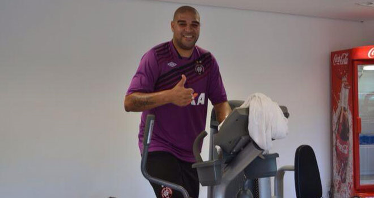Adriano Yine Yeni Sayfa Açtı