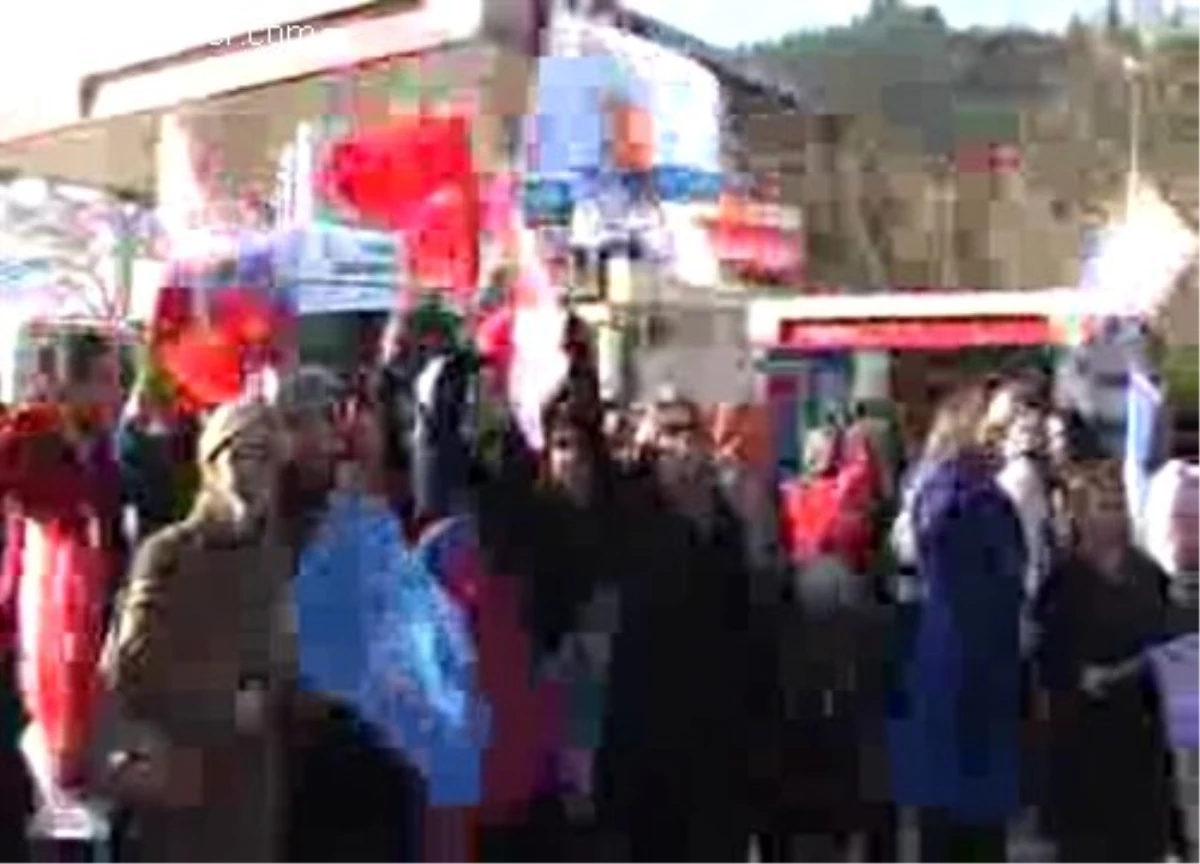 AK Parti\'li Uğur\'dan Gövde Gösterisi