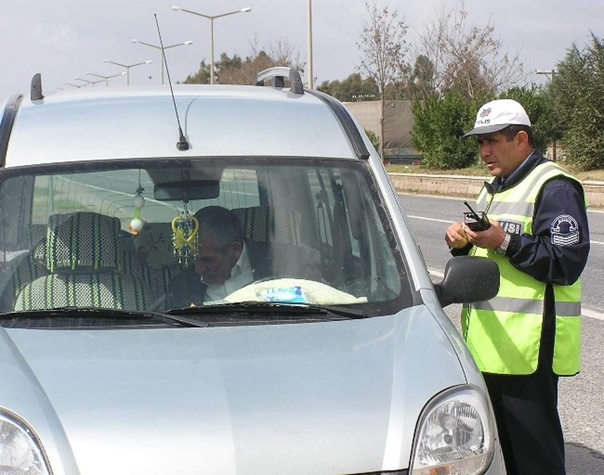 Aydın\'da Kasım Ayında Kusurlu Sürücülere Bir Ayda 2 Milyon 119 Bin 663 TL Para Cezası Kesildi