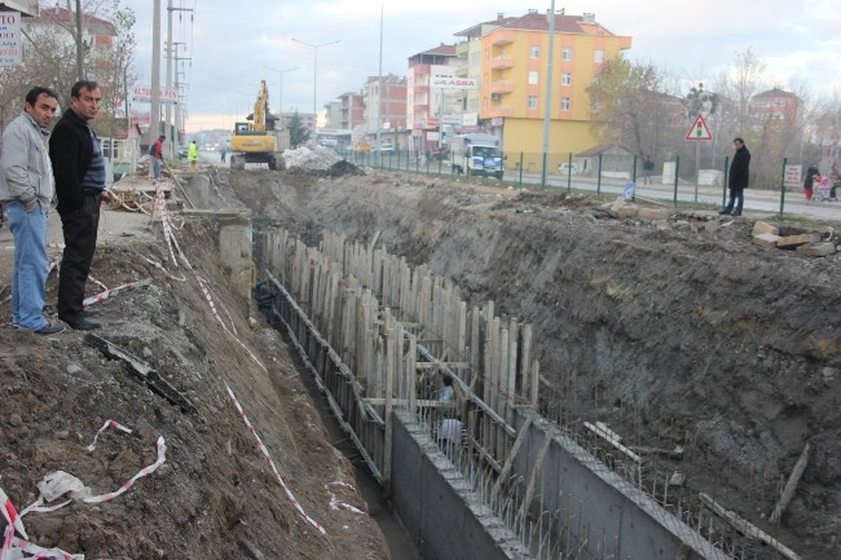 Bafra\'da Kanal Çalışması