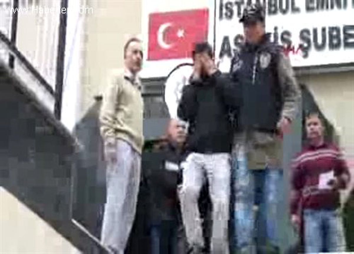 Bahçelievler\'de Şafak Baskını Polis Kamerasında