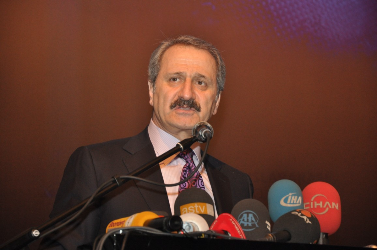 Bakan Çağlayan: "Bundan Sonra İş Adamları Değil, İş İnsanları Başlığını Kullanalım"