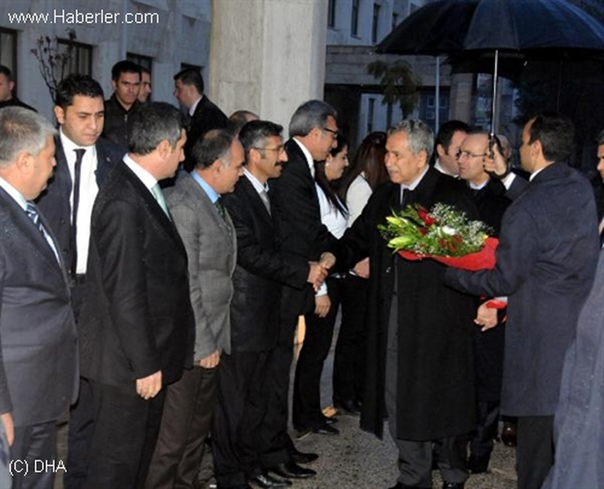 Başbakan Yardımcısı Arınç, Batman\'da