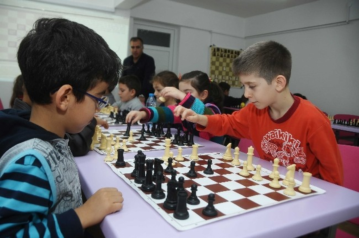 Çeşme, Türk Kasparovlar Yetiştiriyor