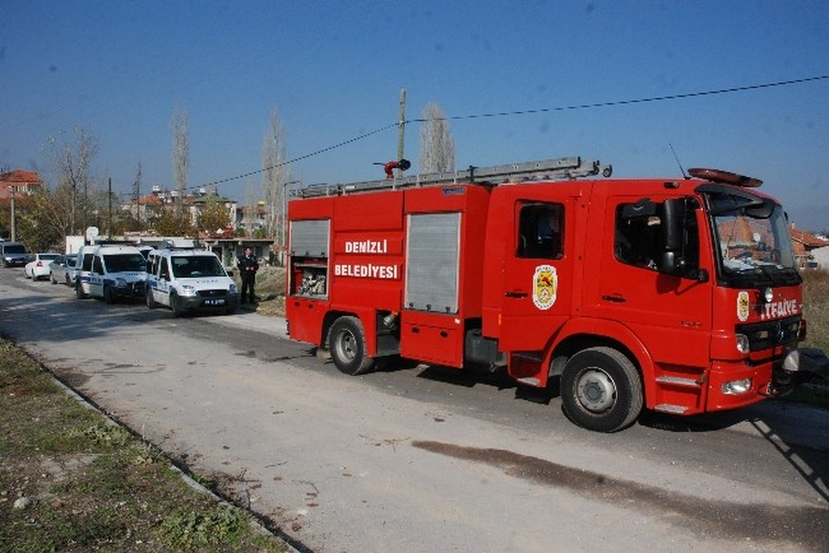 Denizli\'de Cinayet Sanığının Evinin Yanındaki Depo Yandı