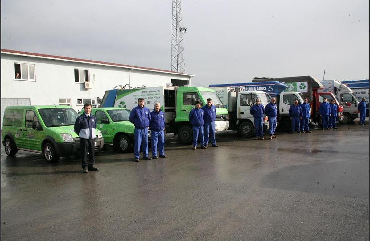 Esenler'de Çöpler Her Gün Toplanıyor