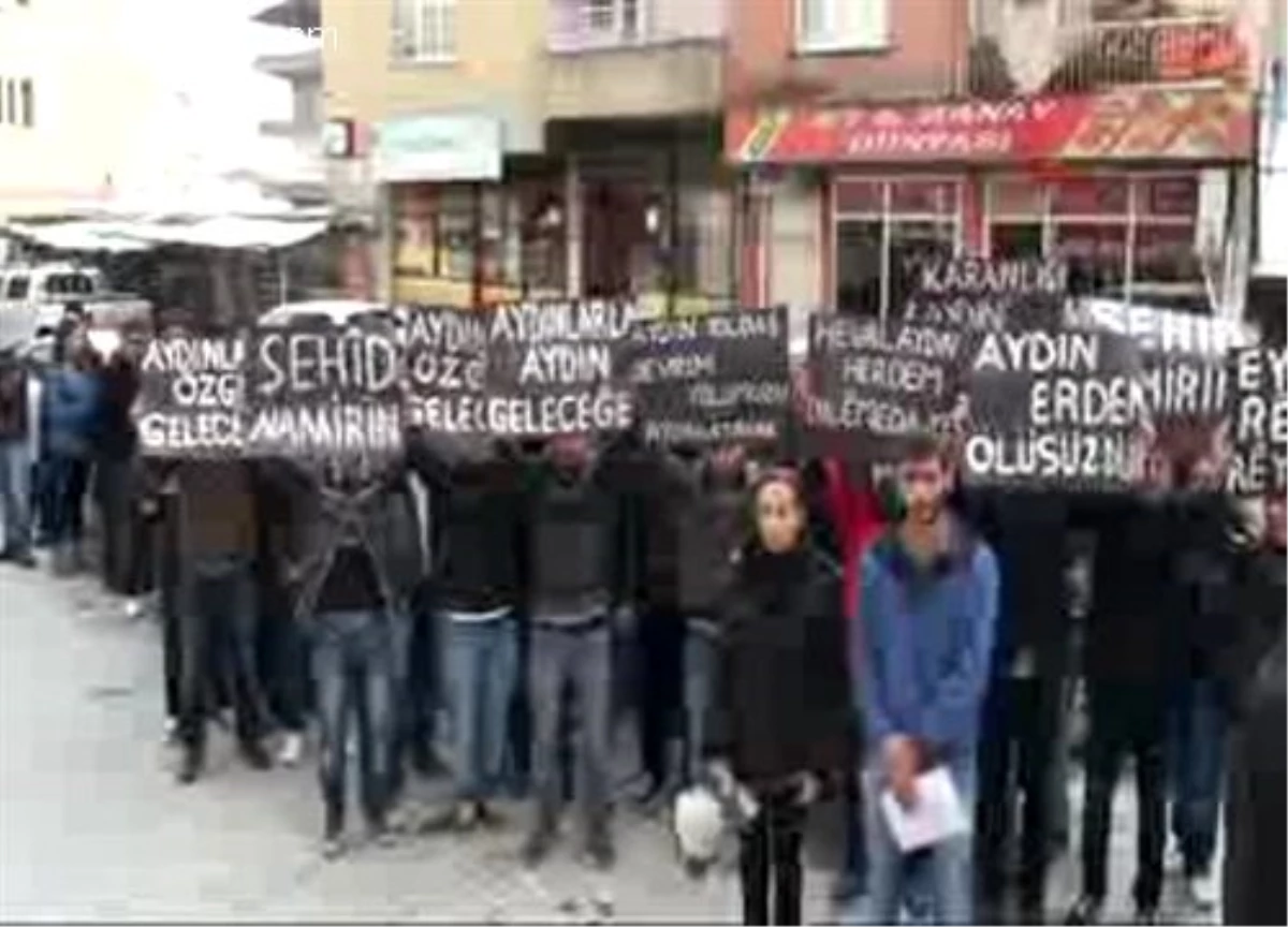 Diyarbakır\'da Ölen Aydın Erdem İçin Hakkari\'de Basın Açıklaması