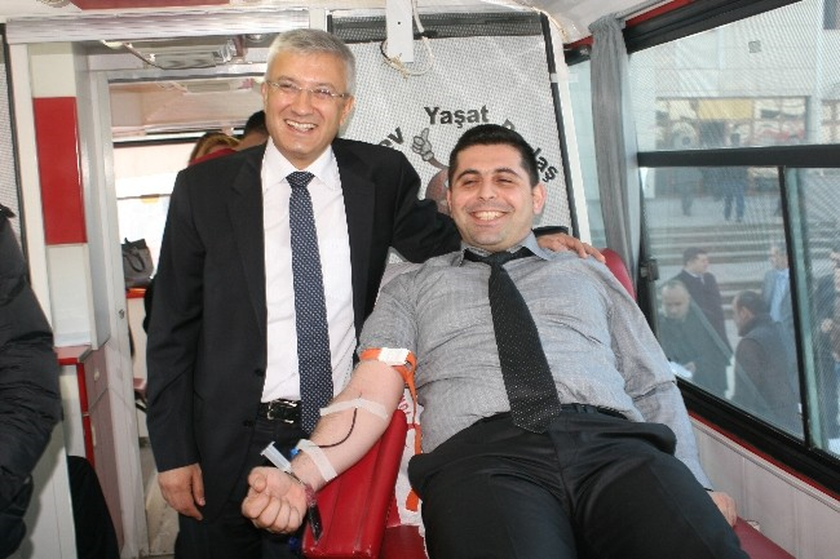 Düzce\'de Adalet Personeli Kan Verdi