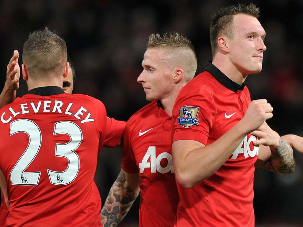 Eksik Man Utd, Newcastle\'ı Ağırlıyor