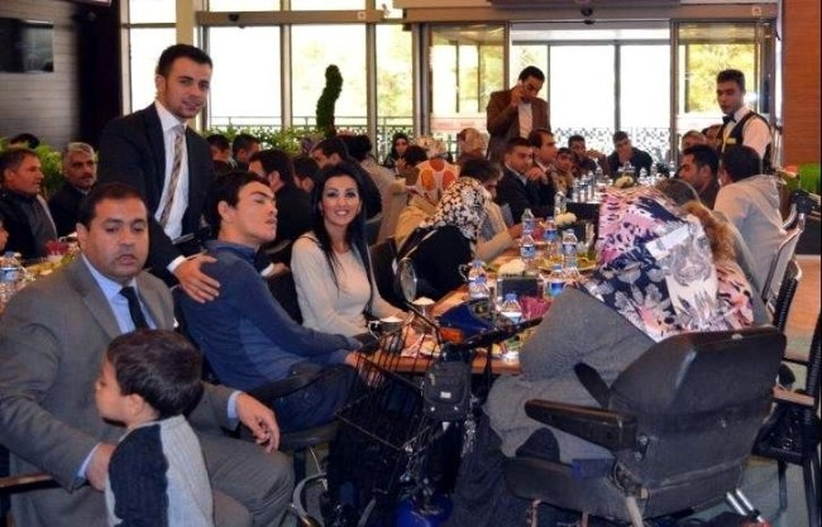 Engelliler, Piazza Alış Veriş Merkezi\'nde Buluştu