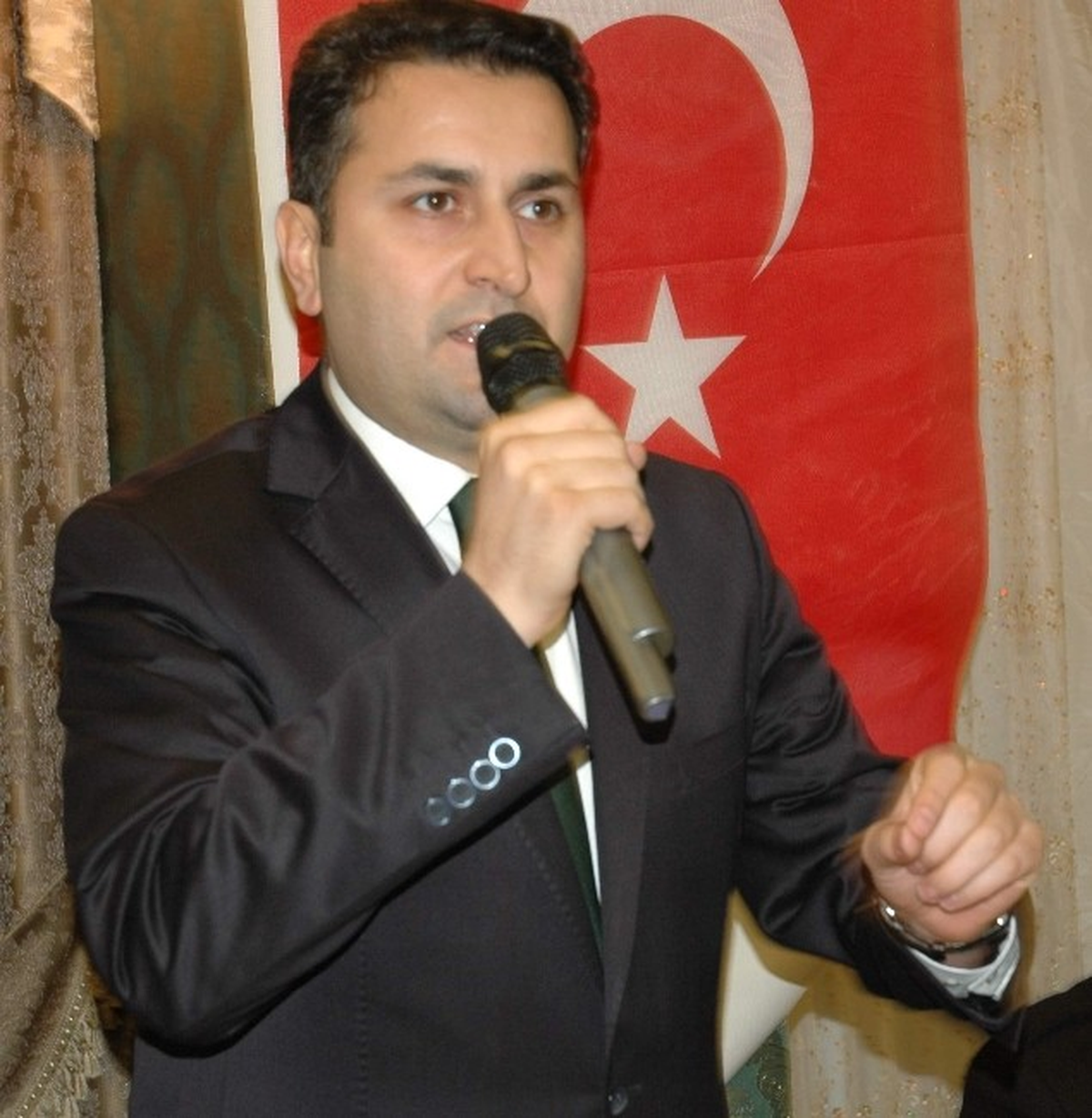 Eroğlu, Gençlerle Buluştu