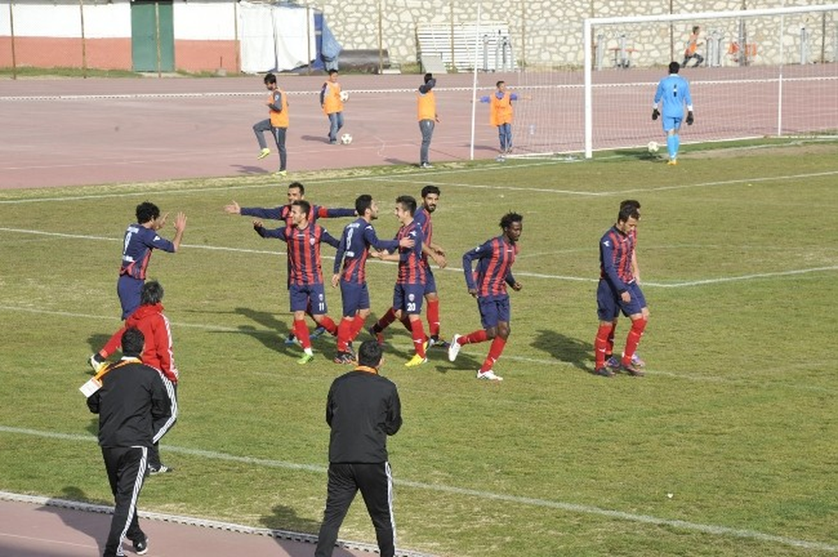 Karaman Belediyespor Çumra\'yı Ağırlıyor