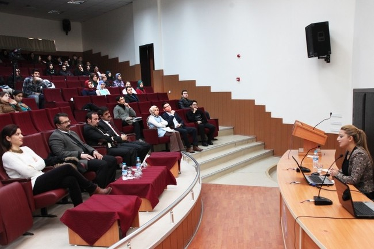 Kmü\'de "Başarı Hikayeleri-1" Konferansı