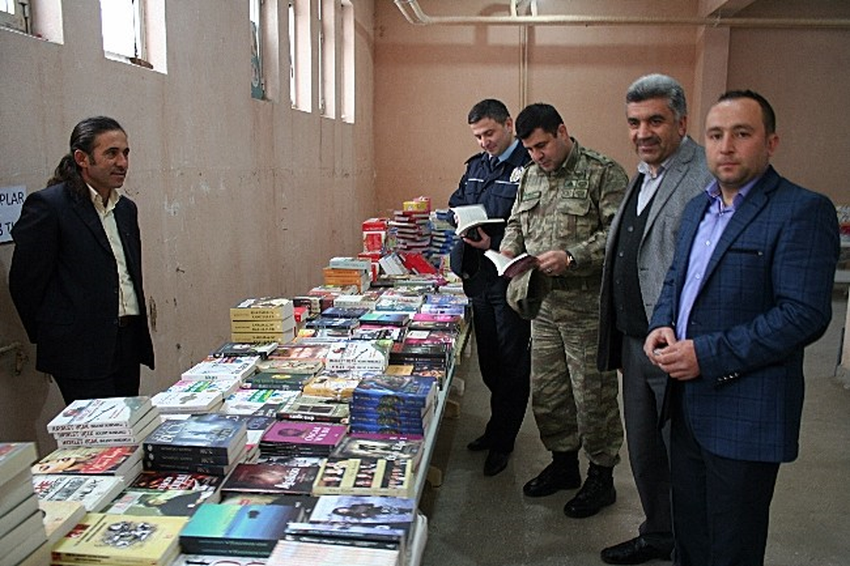 Kumru\'da Kitap Şenliği