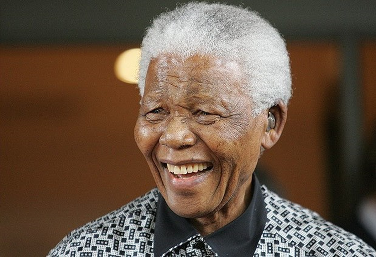Nelson Mandela\'nın Hayatını Kaybetmesi