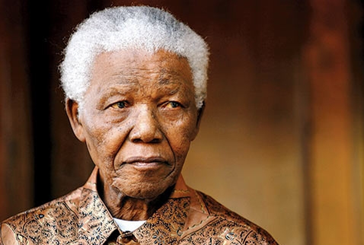 Nelson Mandela\'nın Hayatını Kaybetmesi