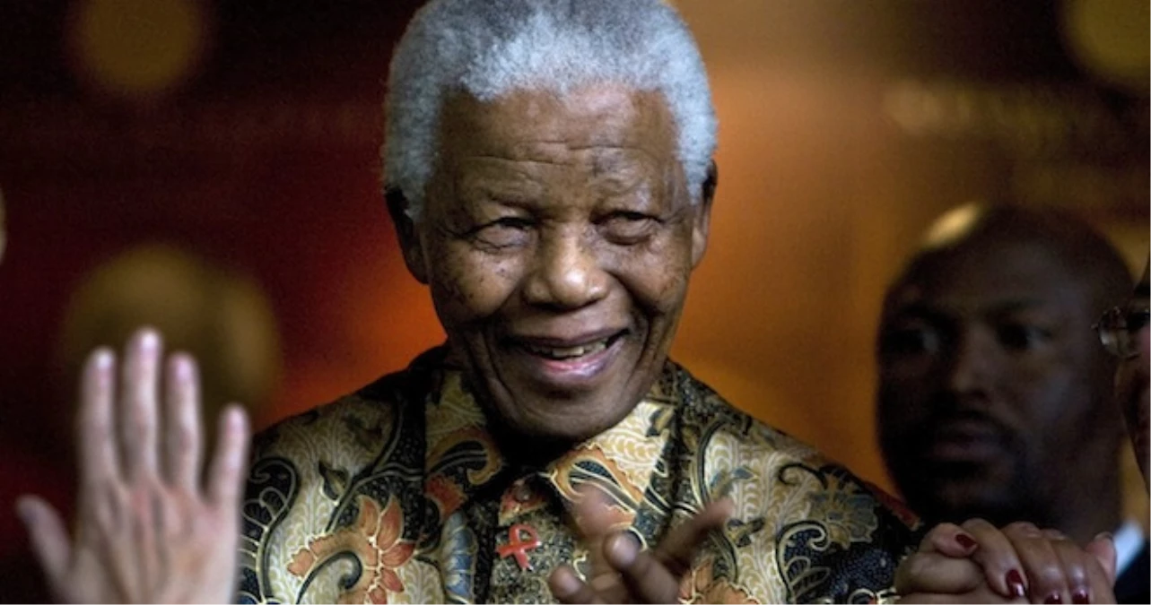Nelson Mandela\'nın Hayatını Kaybetmesi