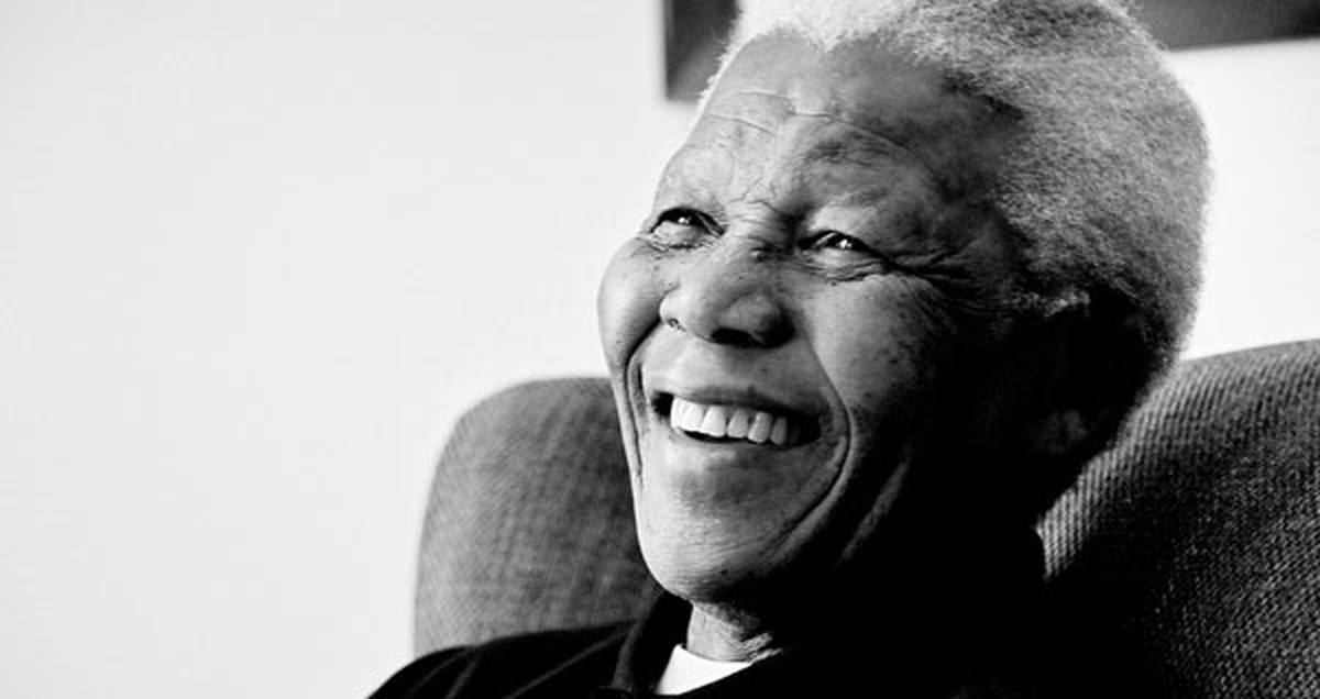 Nelson Mandela\'nın Hayatını Kaybetmesi