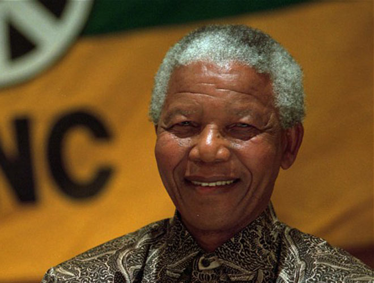 Tunus\'ta Mandela\'nın Ölümü Nedeniyle Ulusal Yas İlan Edildi